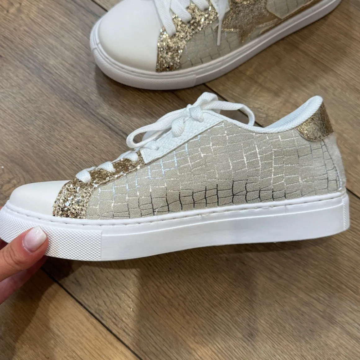 BASKETS BEIGE ET DOREE ANGY