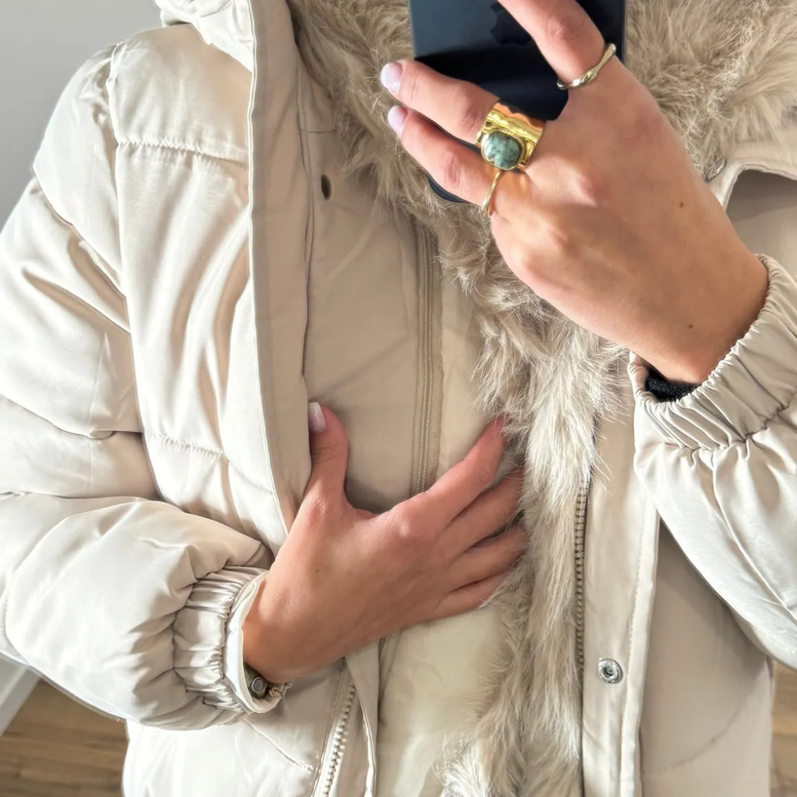 doudoune_beige_alix_3.webp DOUDOUNE BEIGE ALIX
