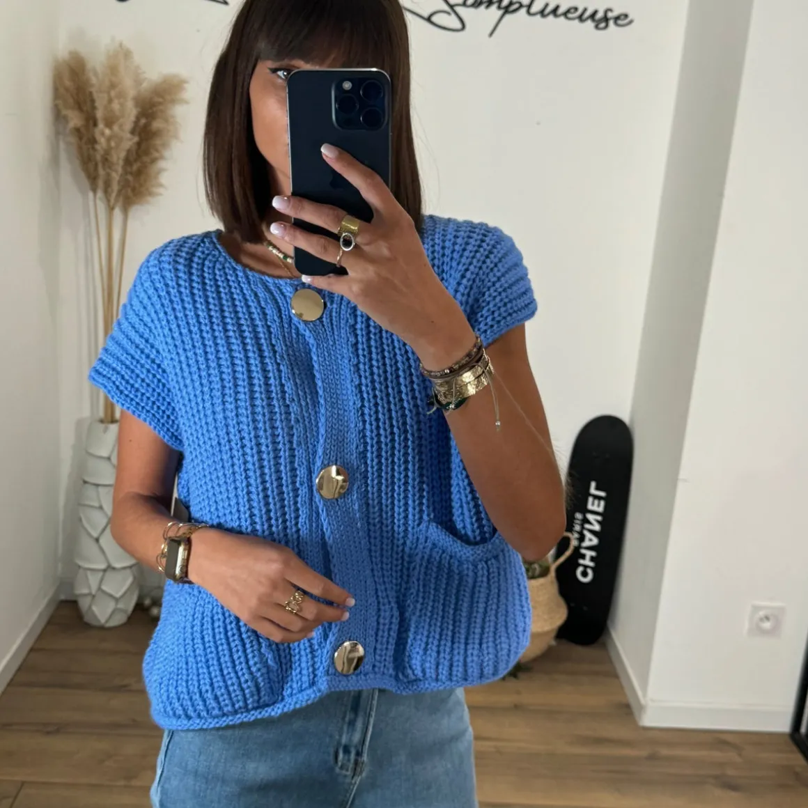 GILET MAILLES BLEU BOUTONS DORES TAHO