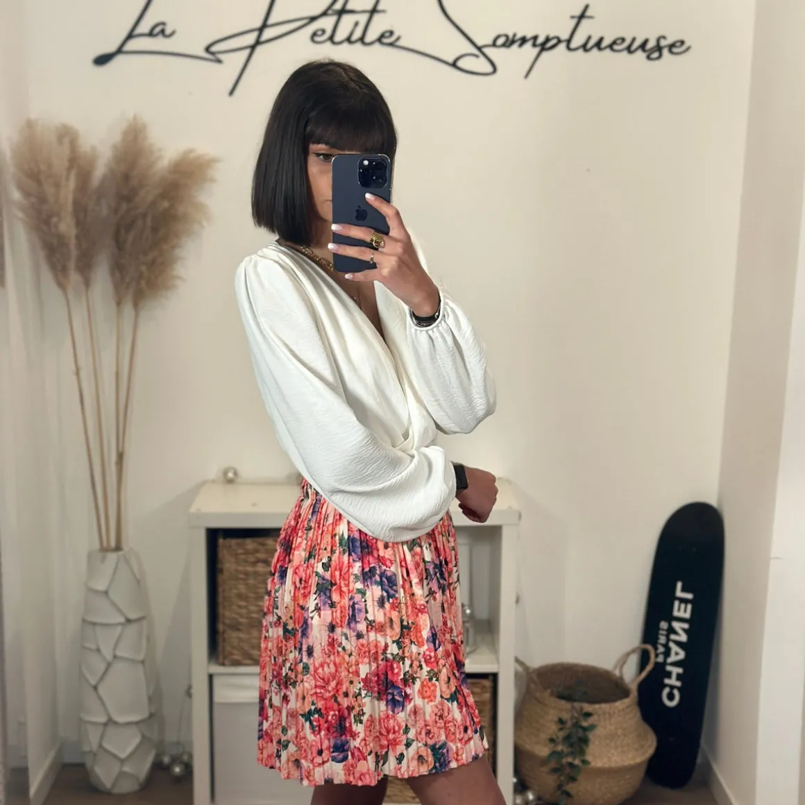 jupe_courte_fleurie_flory_4.webp JUPE COURTE FLEURIE FLORY