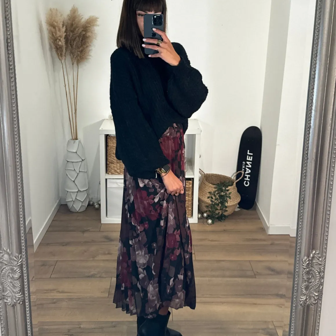 jupe_longue_fleurie_prune_2.webp JUPE LONGUE FLEURIE PRUNE ARYA