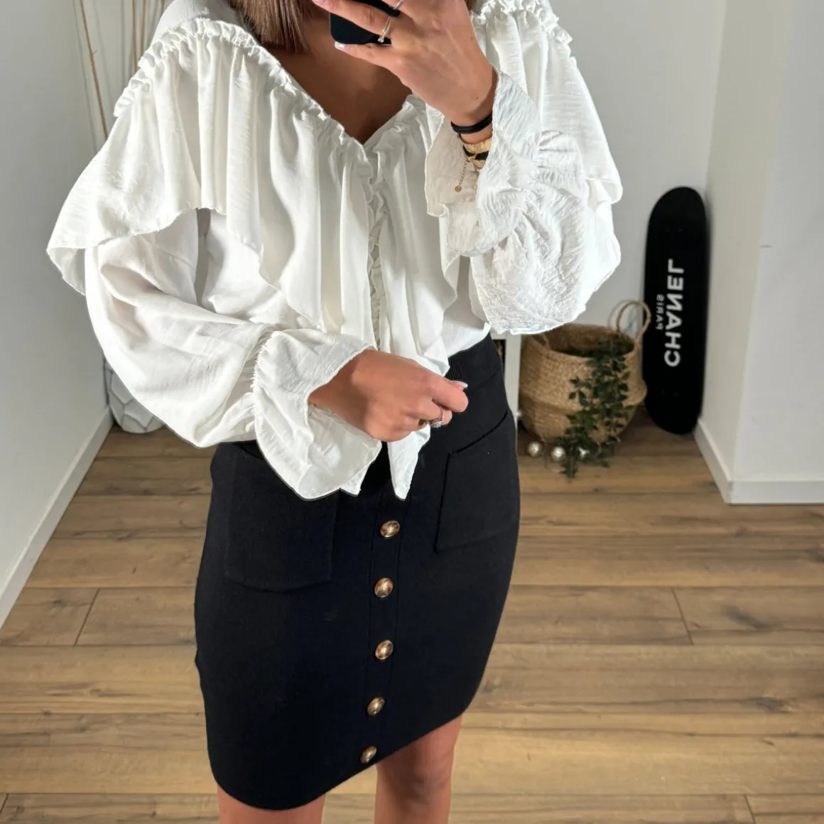 jupe_noire_andreane_2.webp JUPE NOIRE ANDREANE
