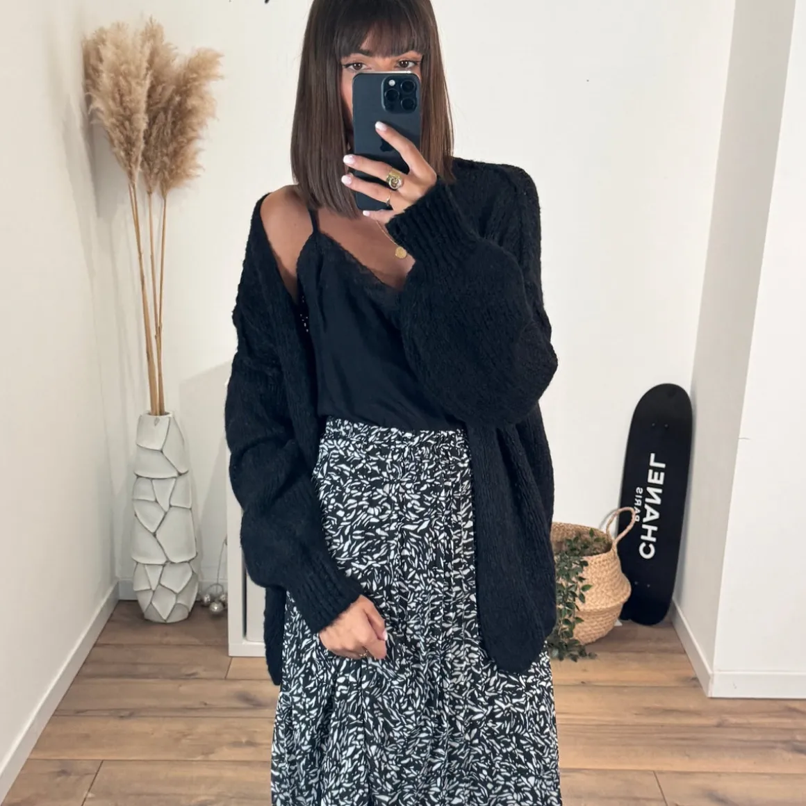 JUPE NOIRE ET BLANCHE PINA