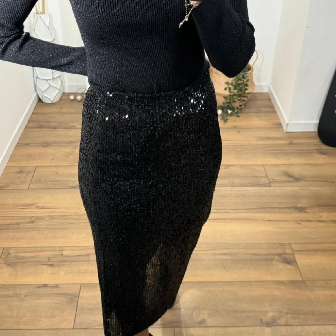 JUPE NOIRE SEQUINS LARA
