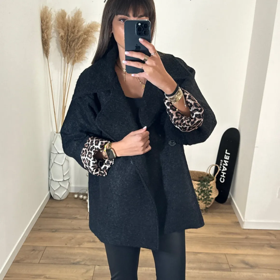 manteau_noir_leo_2.webp MANTEAU NOIR LEO