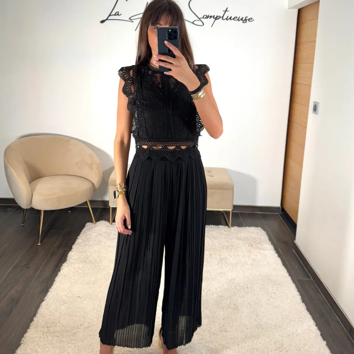pantalon_noir_plissee_eli_3.webp PANTALON NOIR PLISSEE ELIAS