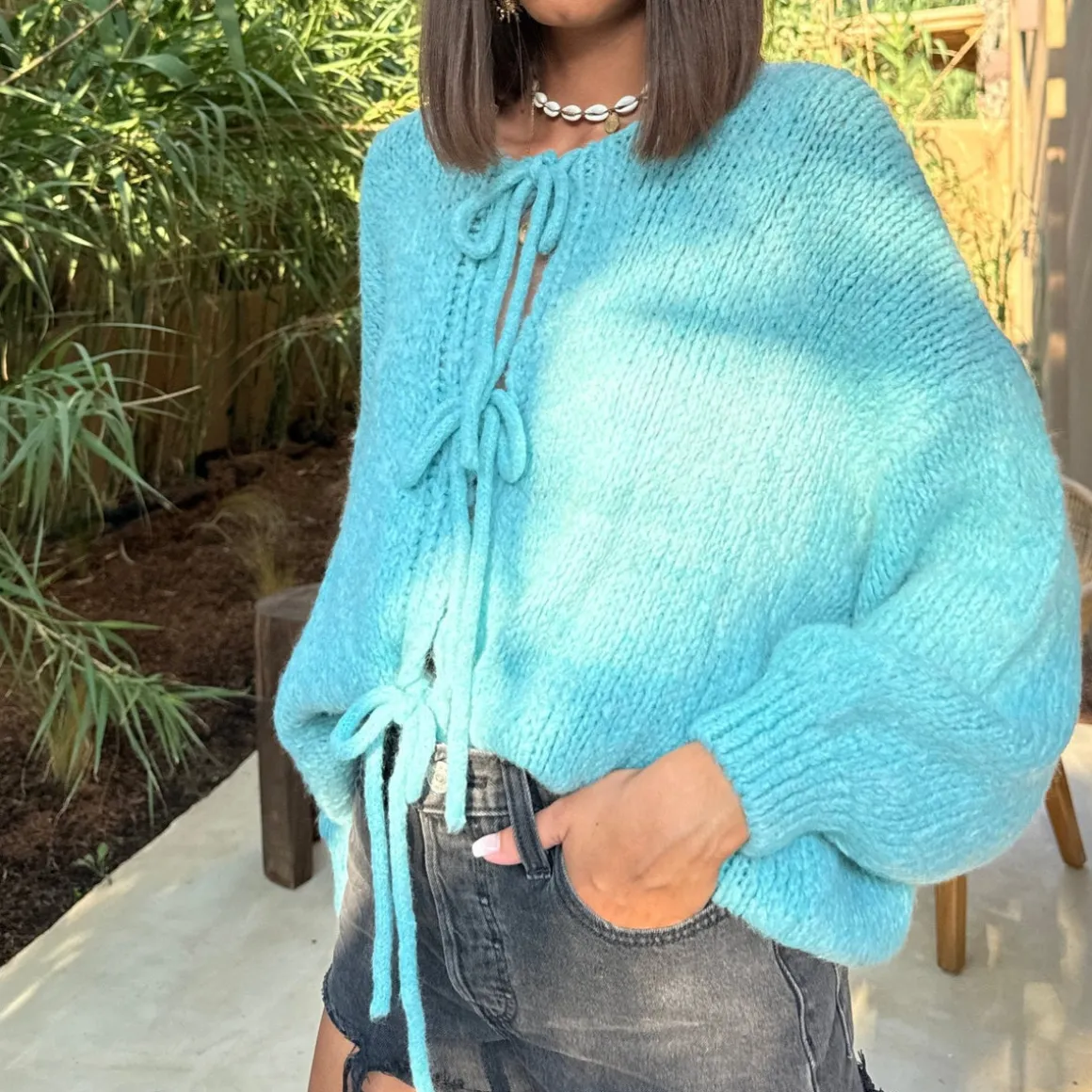 PULL NOEUD BLEU SOAN