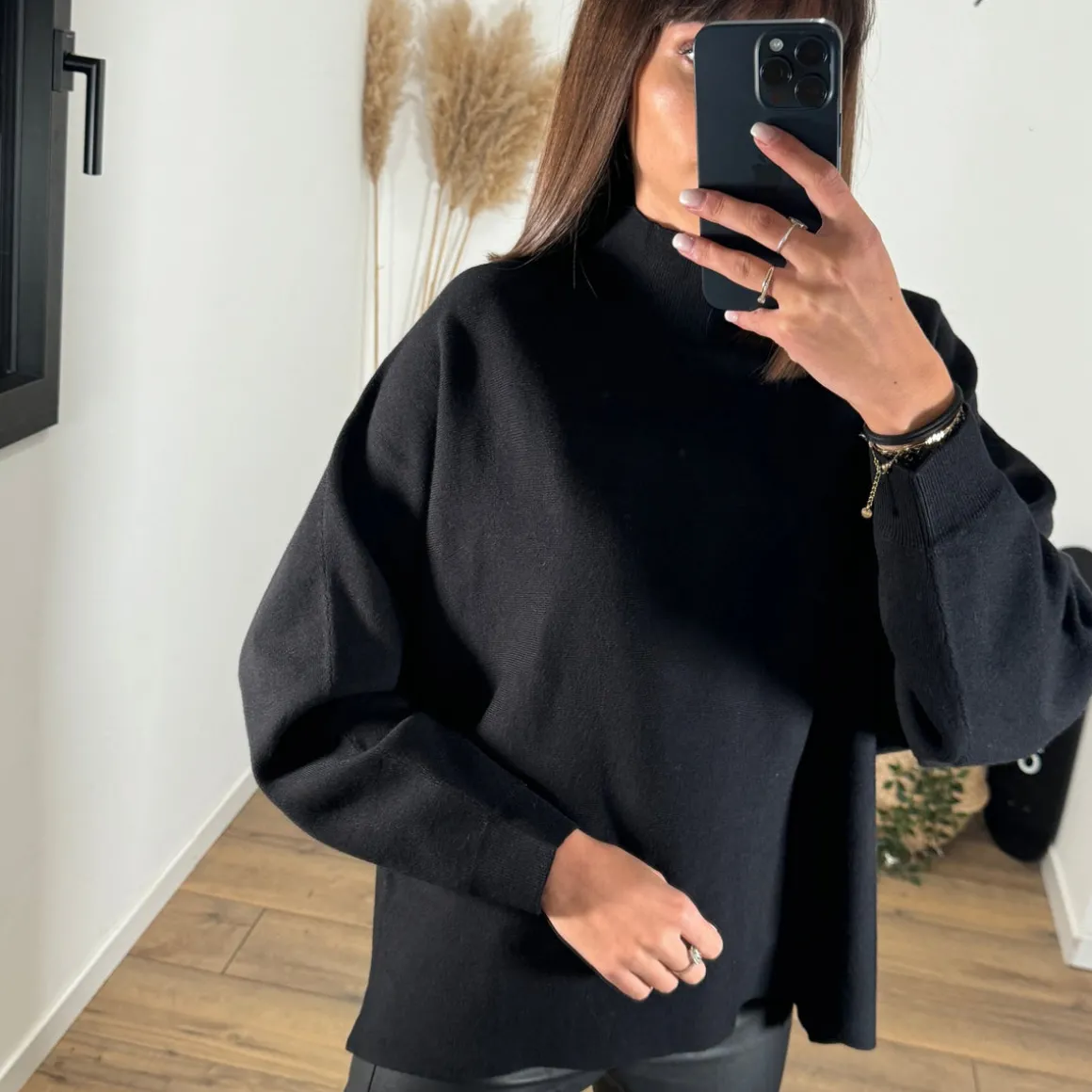 PULL NOIR ZAYA