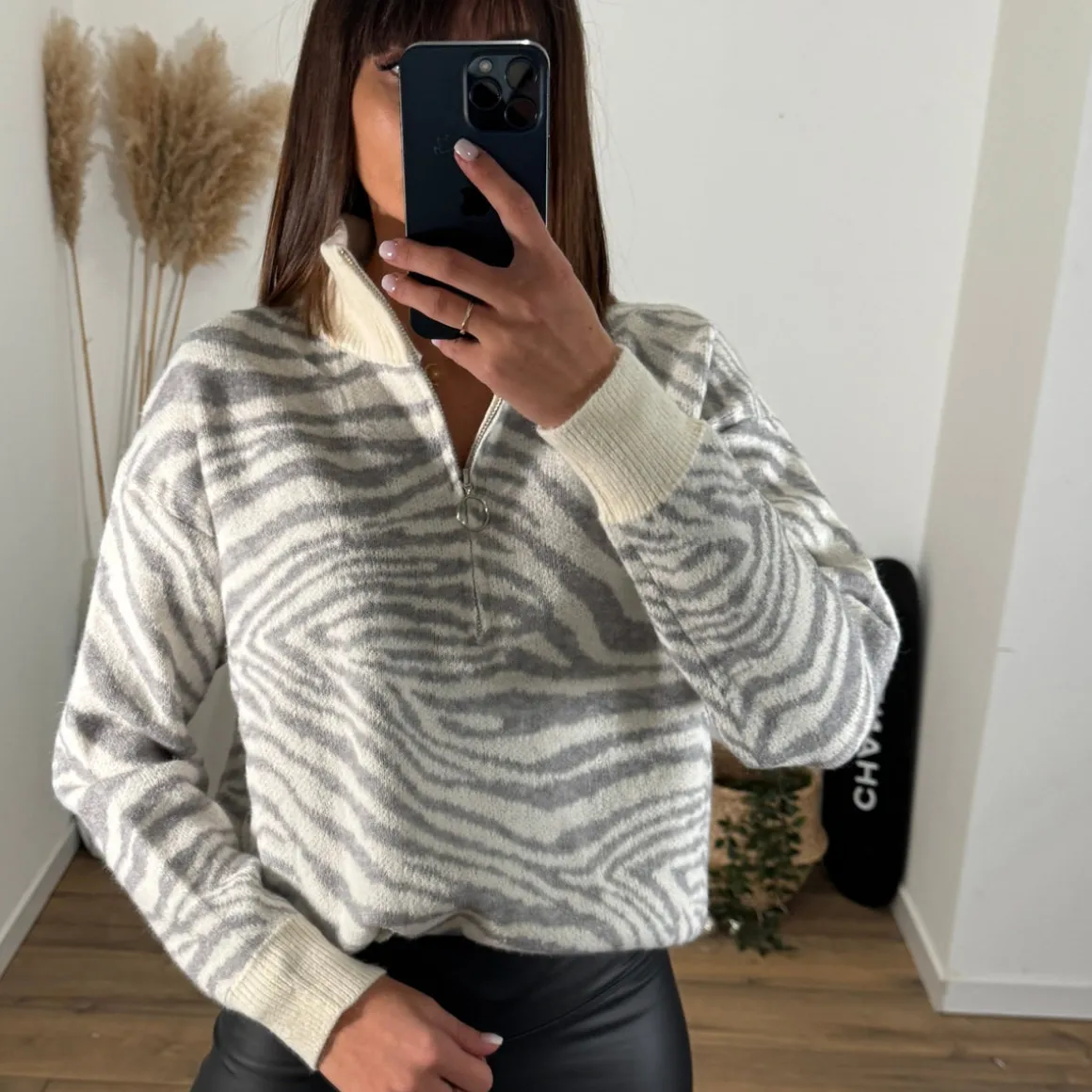 pull_zip_gris_zebra_2.webp PULL ZIP GRIS ZEBRA