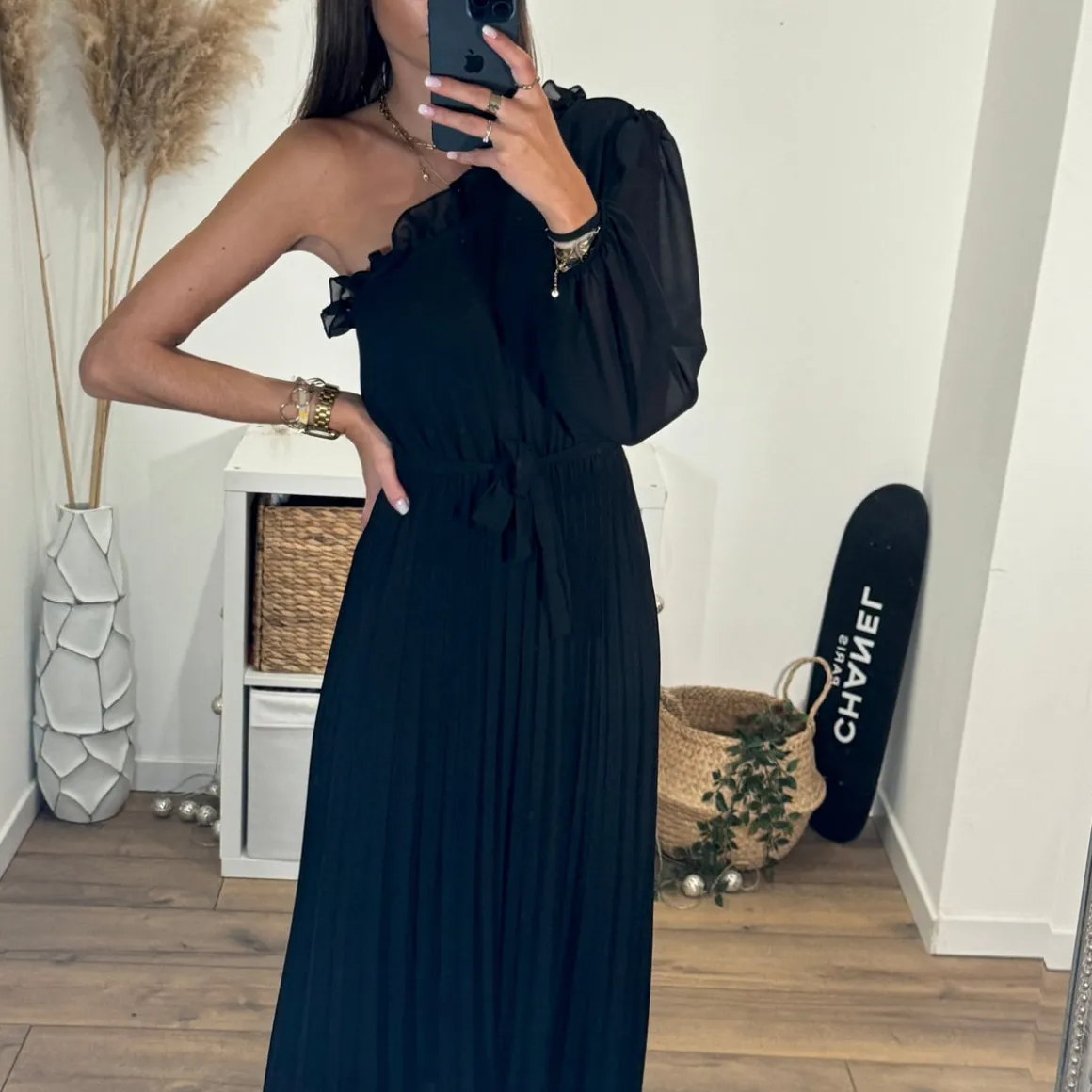 ROBE ASYMETRIQUE NOIRE PERRINE