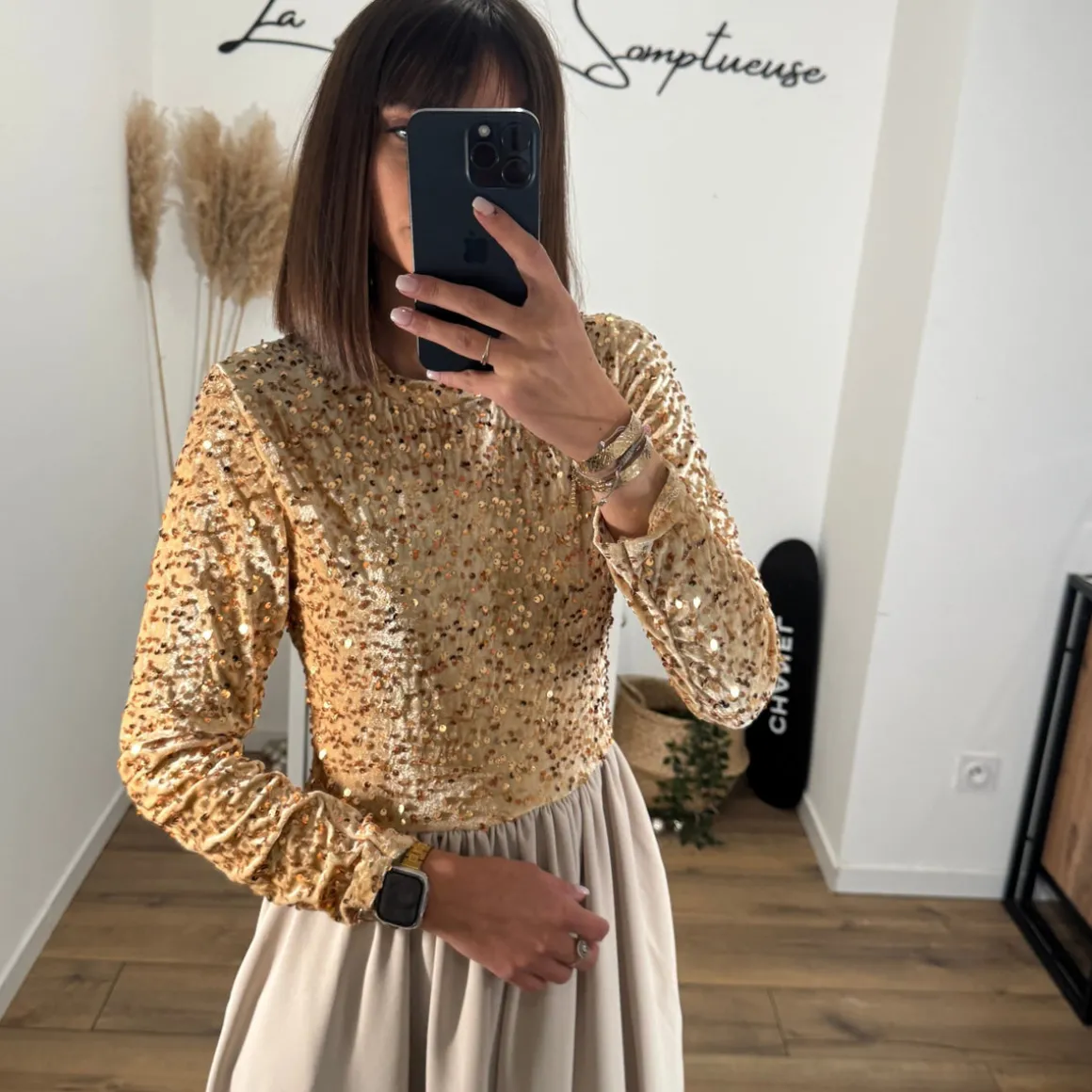 robe_beige_sequins_aglae_2.webp ROBE BEIGE SEQUINS AGLAE
