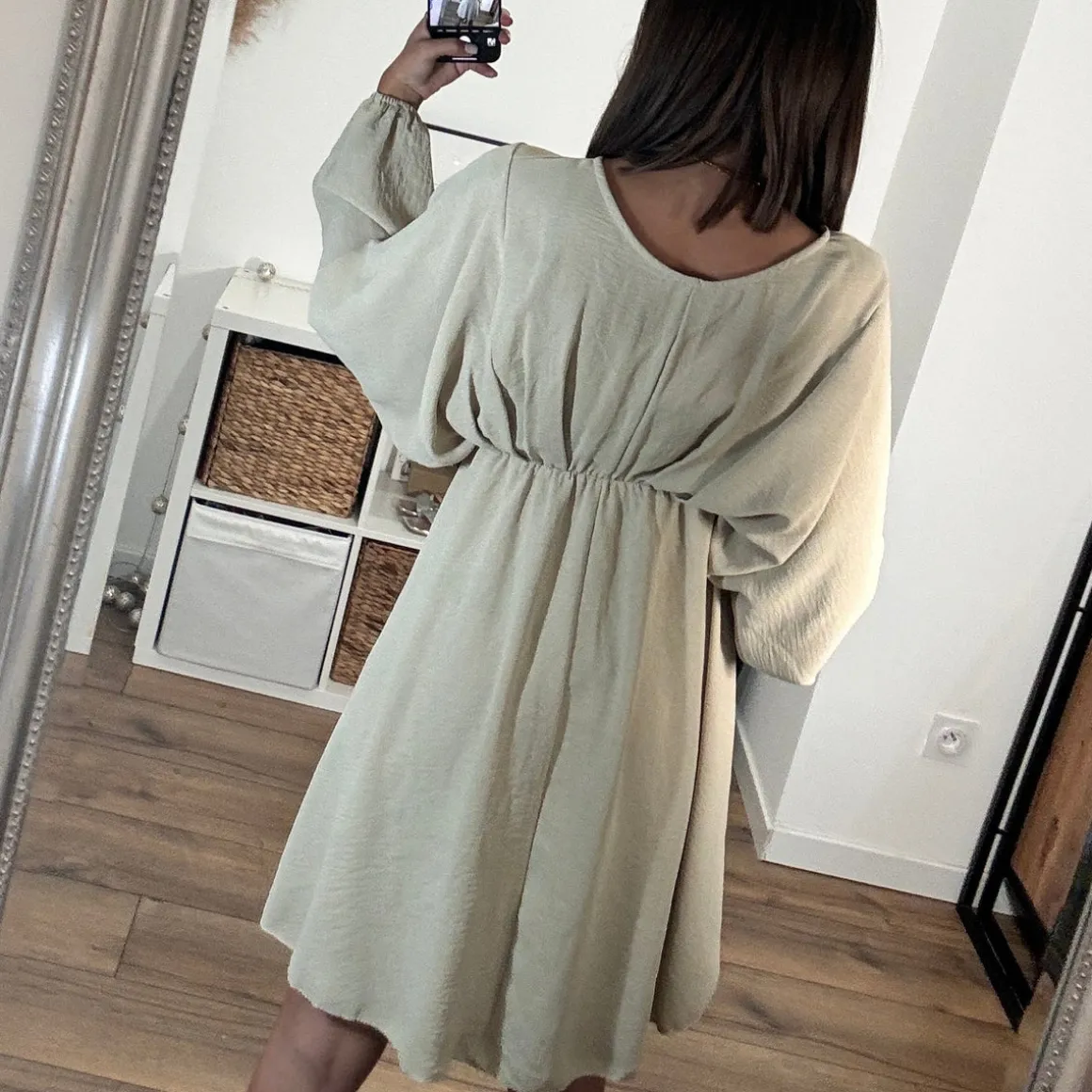 robe_courte_beige_domitil_3.webp ROBE COURTE BEIGE DOMITILLE