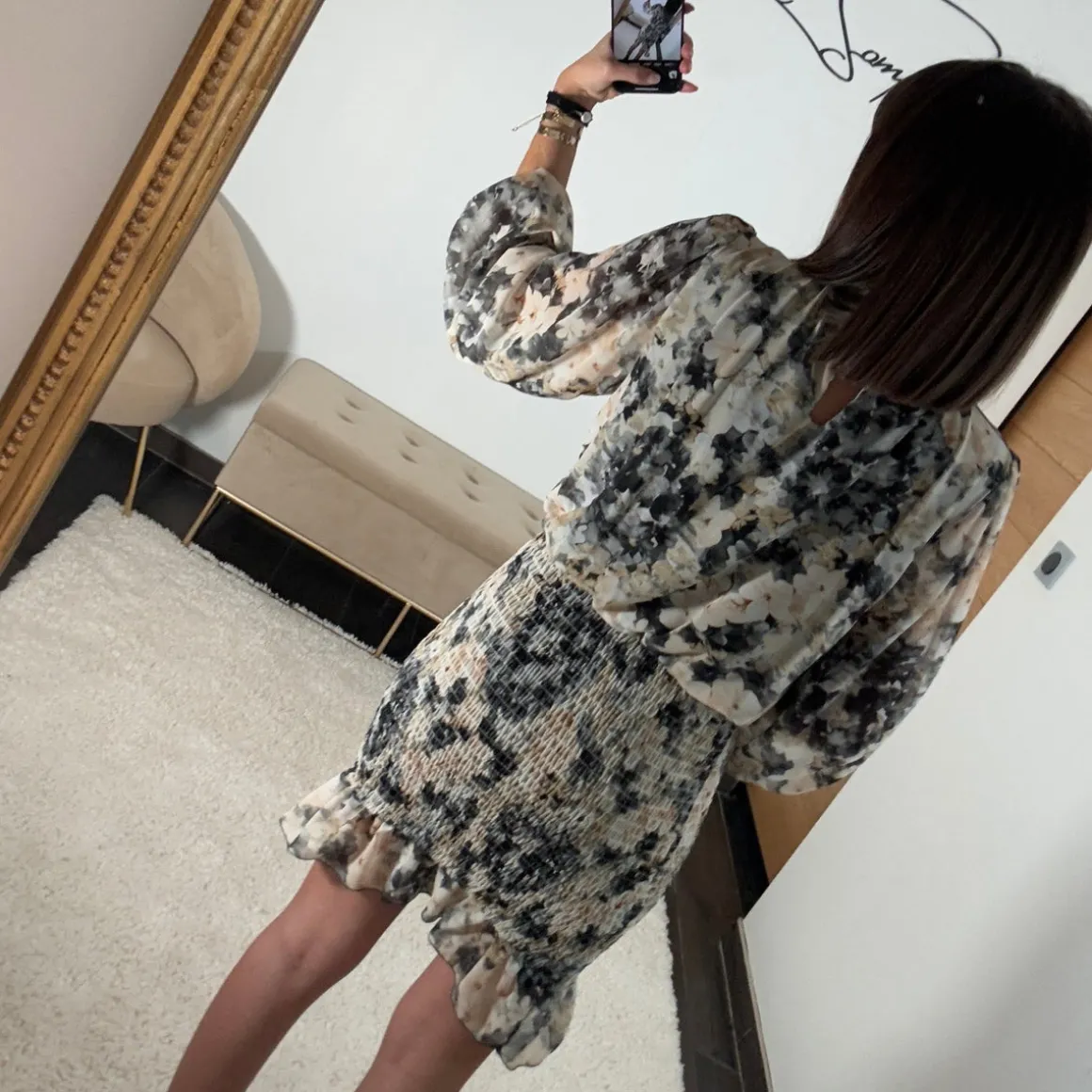 robe_fleurie_noire_azia_2.webp ROBE FLEURIE NOIRE AZIA