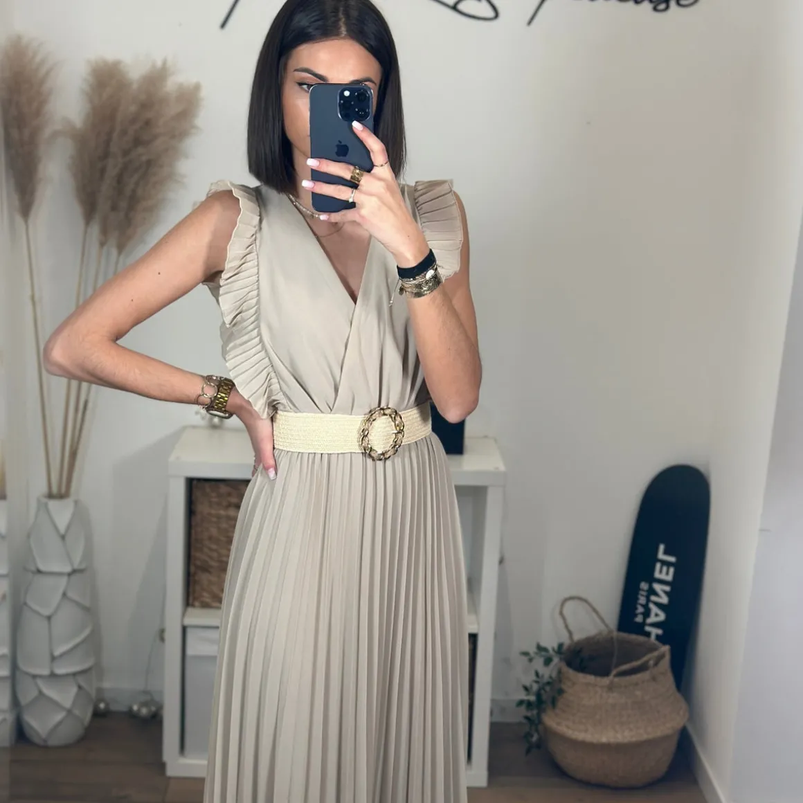 robe_longue_beige_gabriel_3.webp ROBE LONGUE BEIGE GABRIELLE