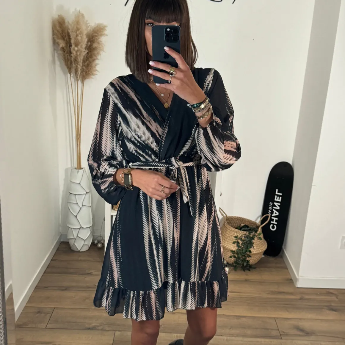 robe_noire_et_beige_lisa_3.webp ROBE NOIRE ET BEIGE LISA