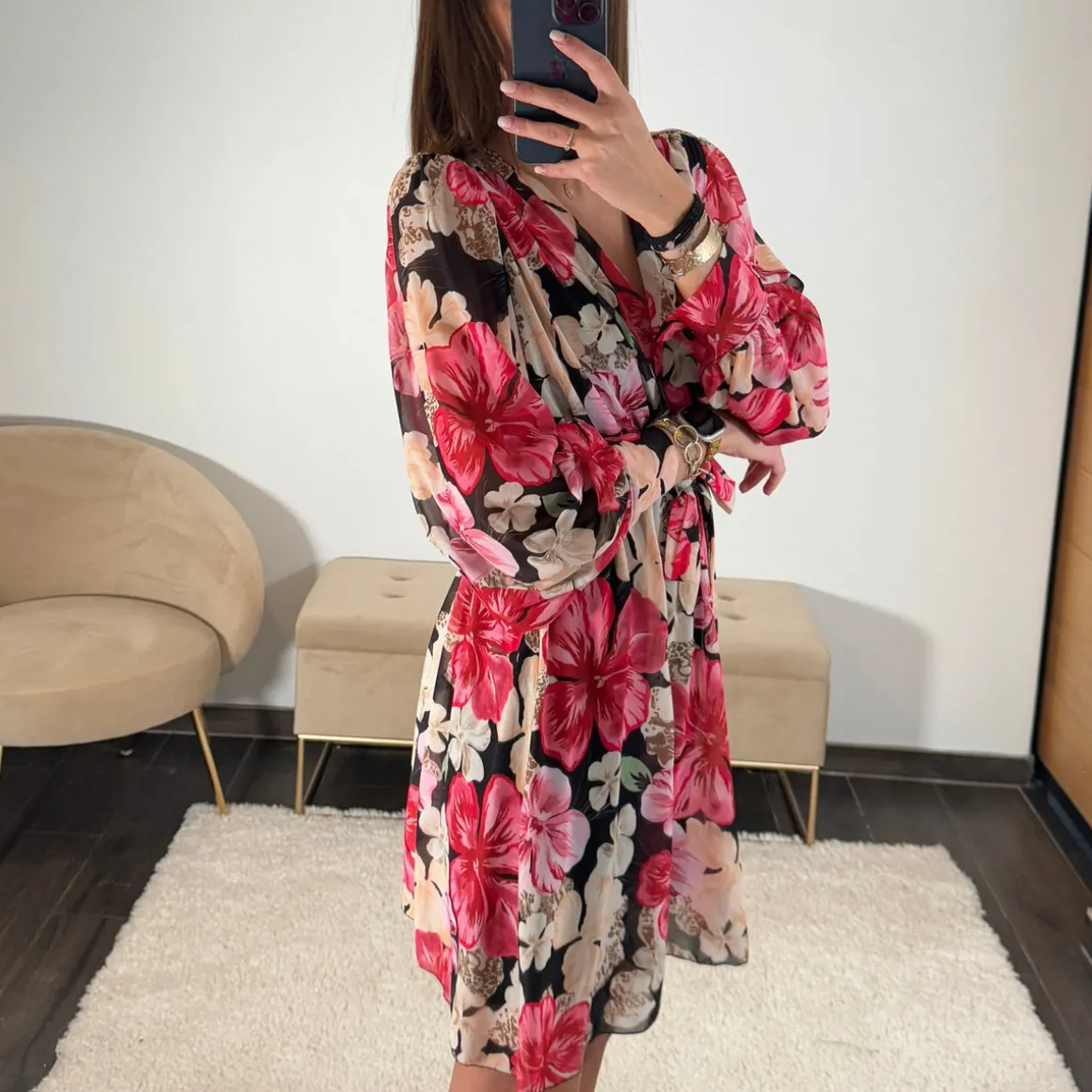 robe_noire_flower_red_2.webp ROBE NOIRE FLOWER RED