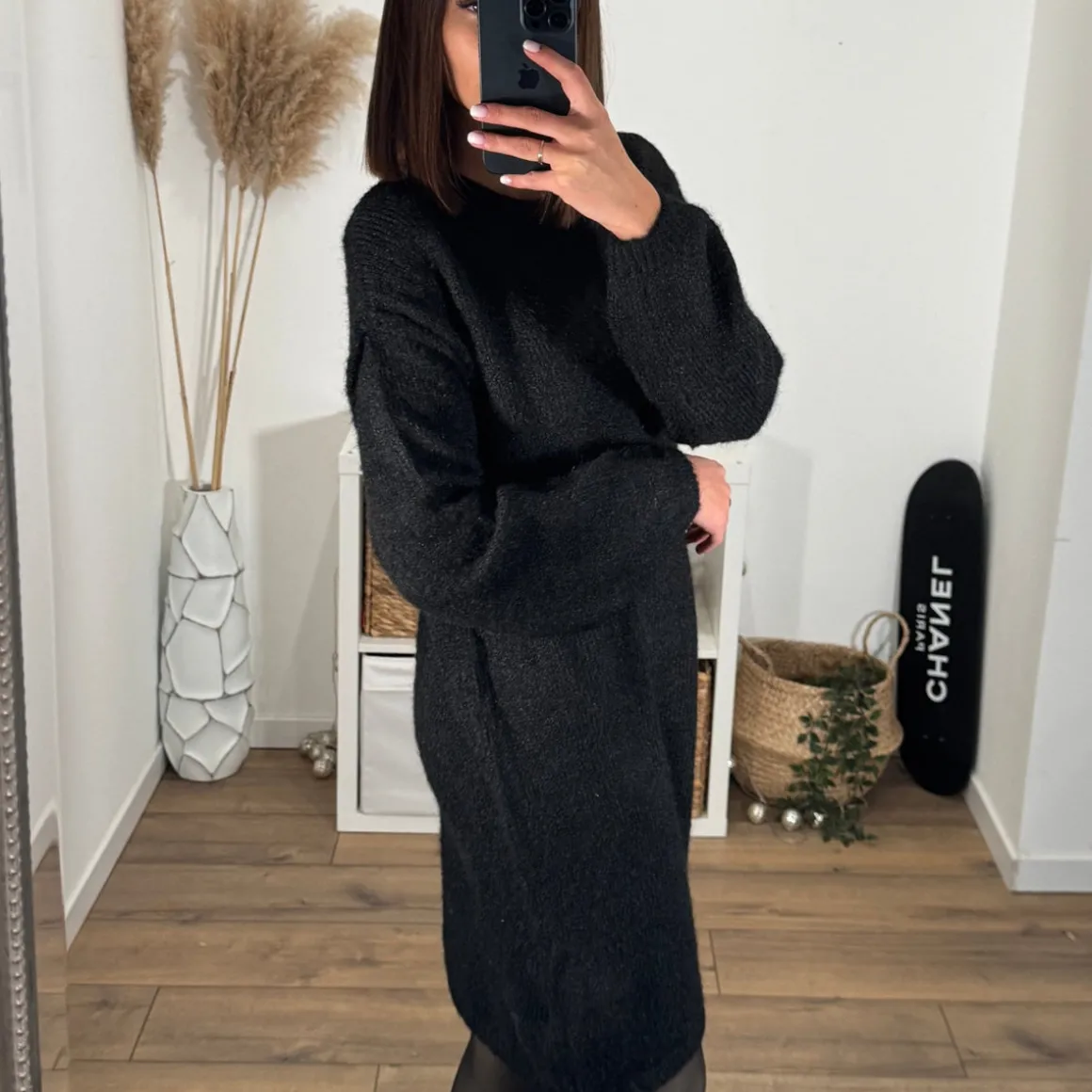 robe_pull_noire_adeline_4.webp ROBE PULL NOIRE ADELINE