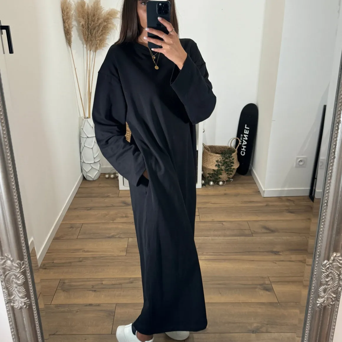 robe_sweat_noire_megane_2.webp ROBE SWEAT NOIRE MEGANE