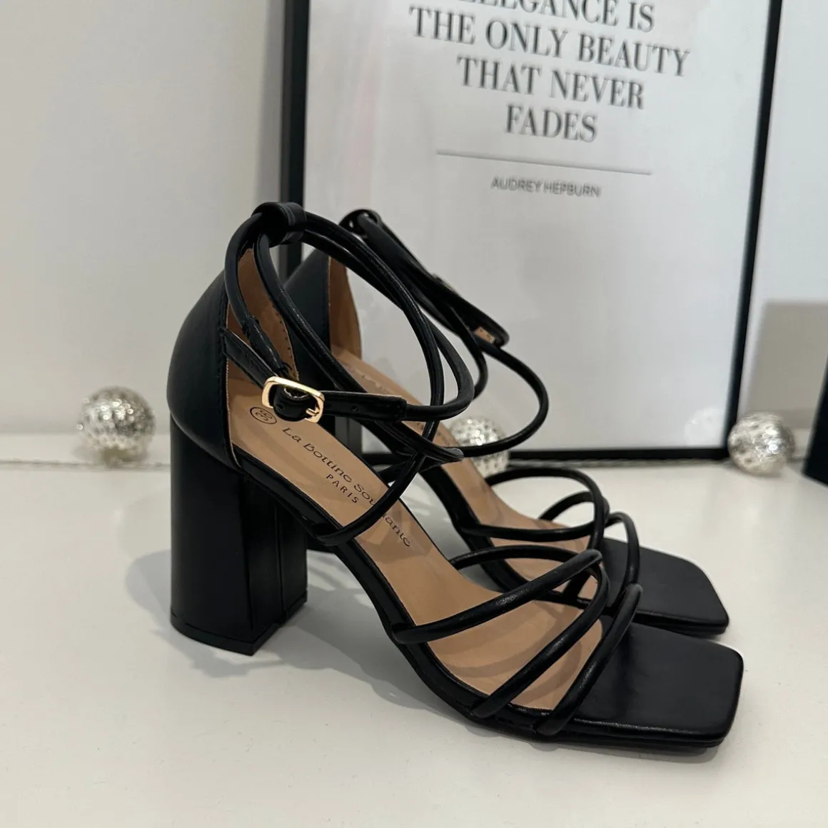 talons_noirs_joya_2.webp TALONS NOIRS JOYA