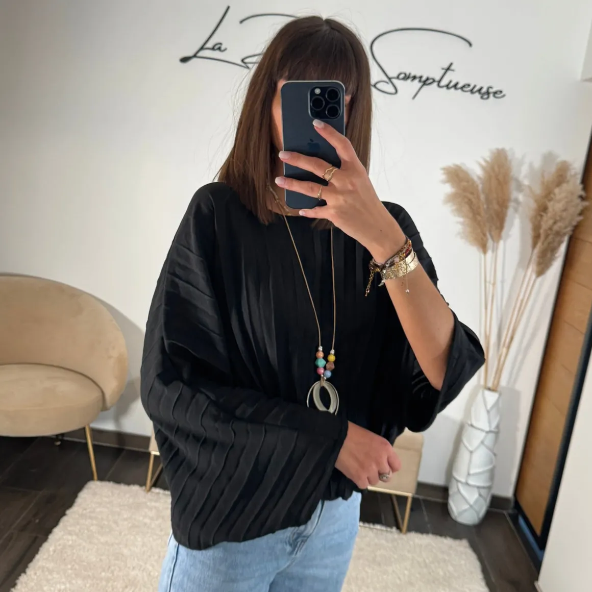 top_noir__collier_bahio_2.webp TOP NOIR + COLLIER BAHIO