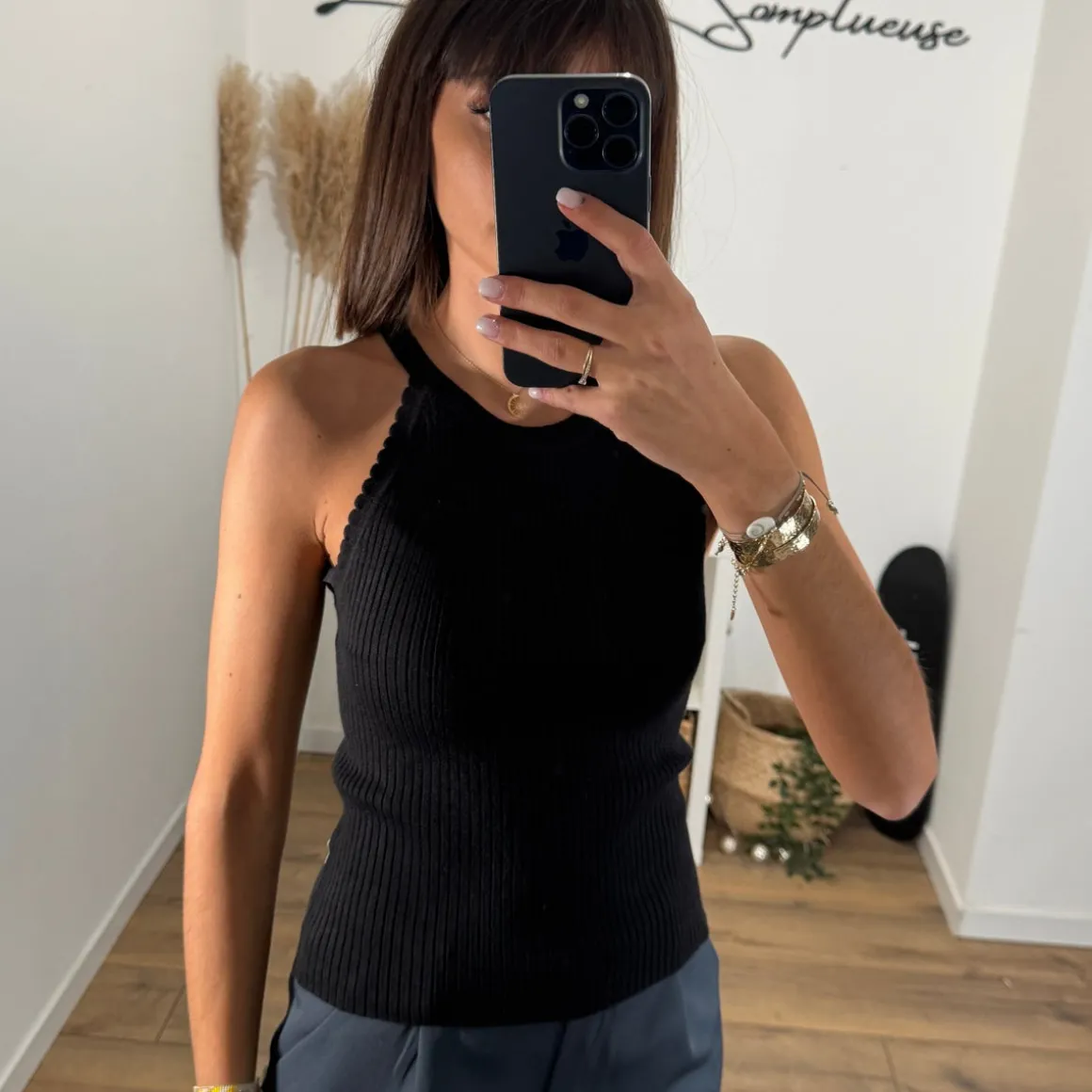 top_noir_aghna_2.webp TOP NOIR AGHNA