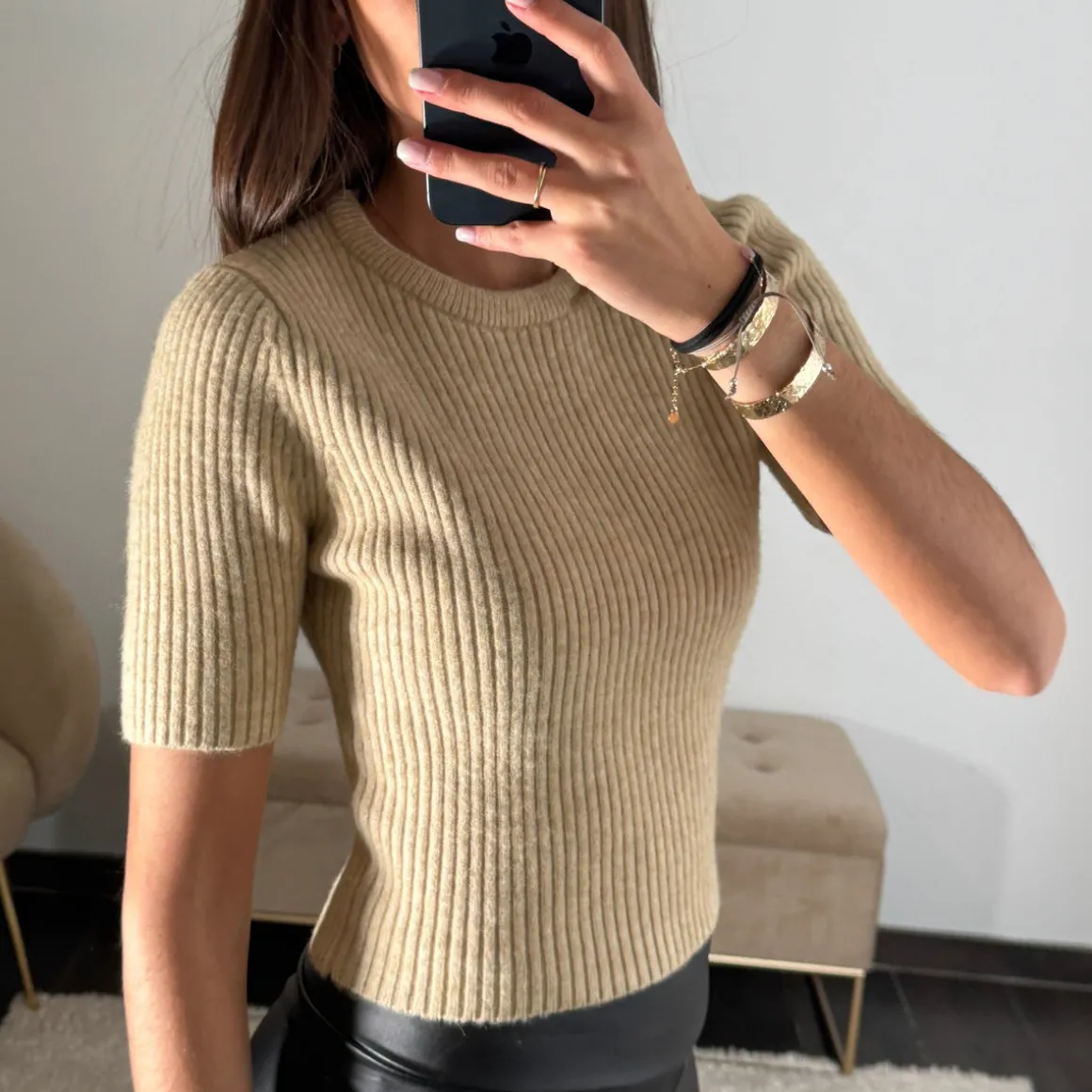 tshirt_beige_cotele_cosy_2.webp T-SHIRT BEIGE COTELE COSY