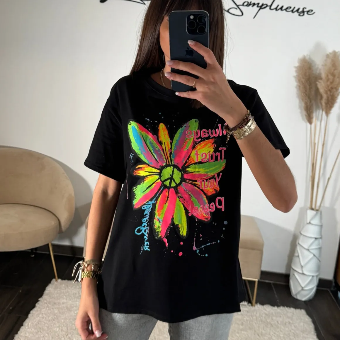 tshirt_noir_flower_color_2.webp T-SHIRT NOIR FLOWER COLOR