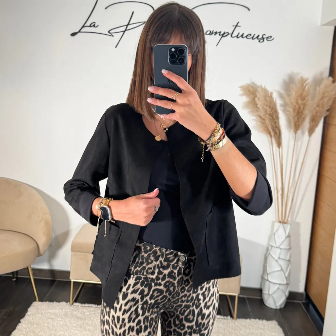 veste__suedine_noire_seth_2.webp VESTE SUEDINE NOIRE SETH